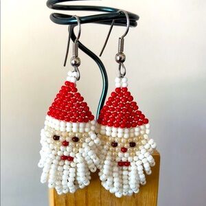 Vintage Beaded Santa Claus Christmas Holiday Earrings